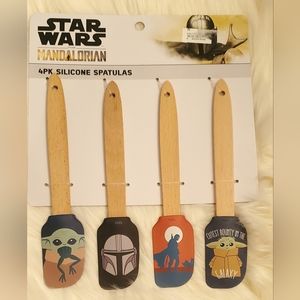 New STAR WARS Mini Utensils 4 pc set wooden handles